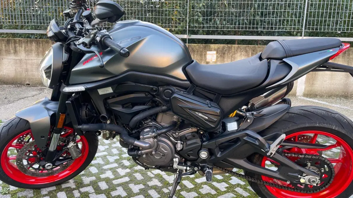 Ducati Monster 937 (2021 - 25)  (8)