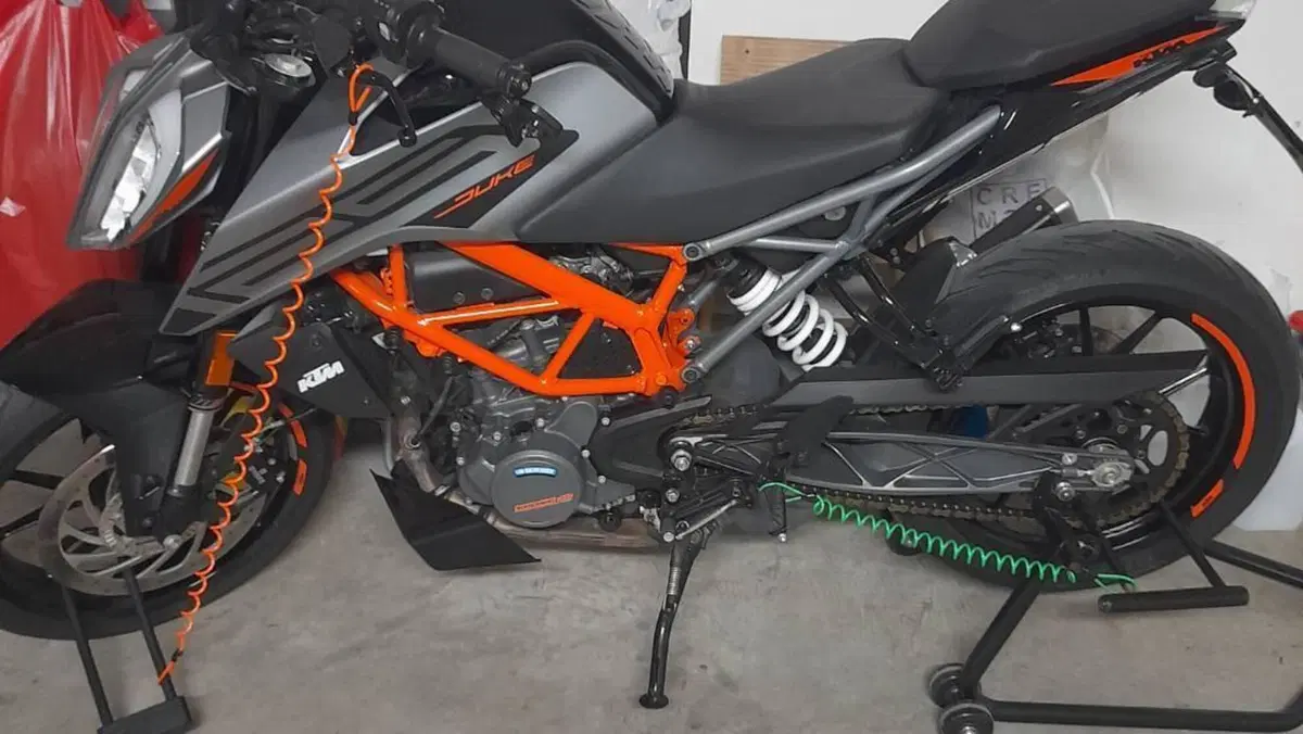 KTM 125 Duke (2021 - 23) 