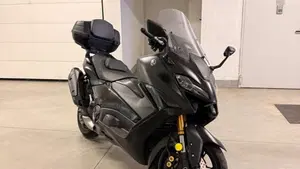 Yamaha T-Max 560 Tech Max (2022 - 24) 