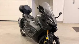 Yamaha T-Max 560 Tech Max (2022 - 24) usata
