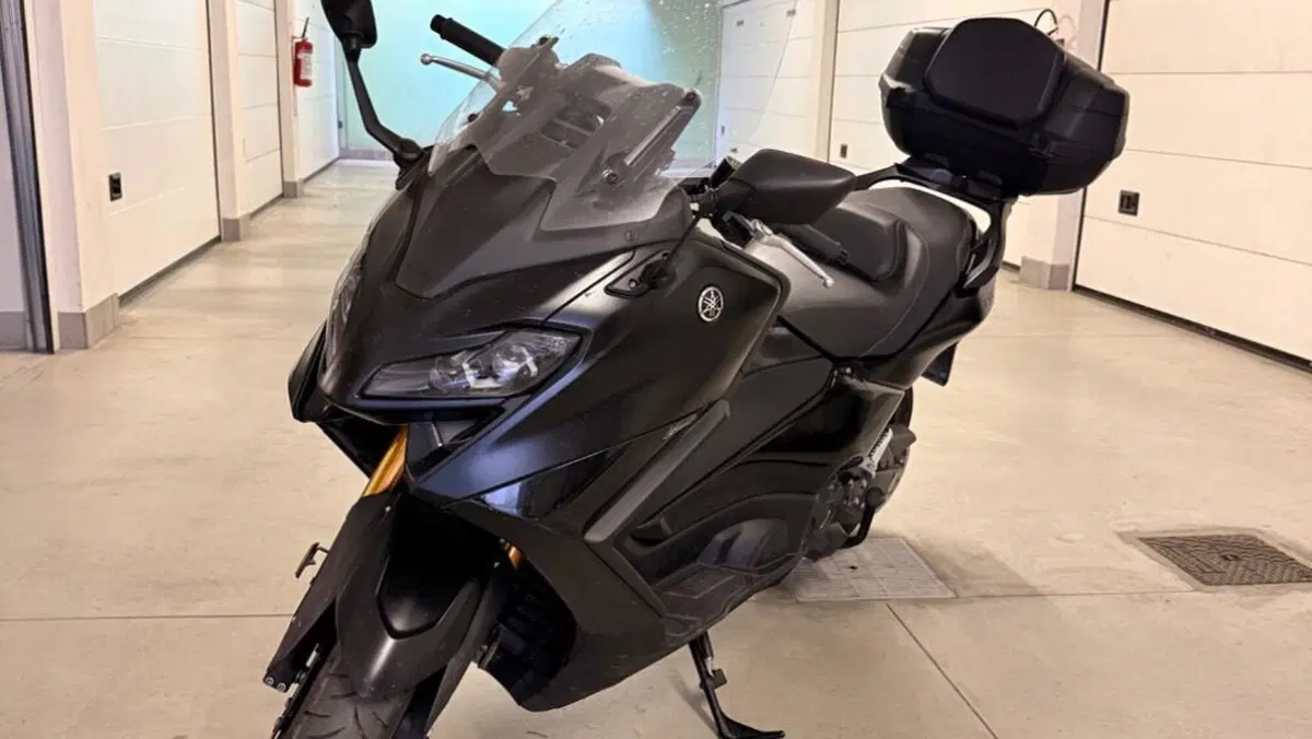 Yamaha T-Max 560 Tech Max (2022 - 24)  (6)