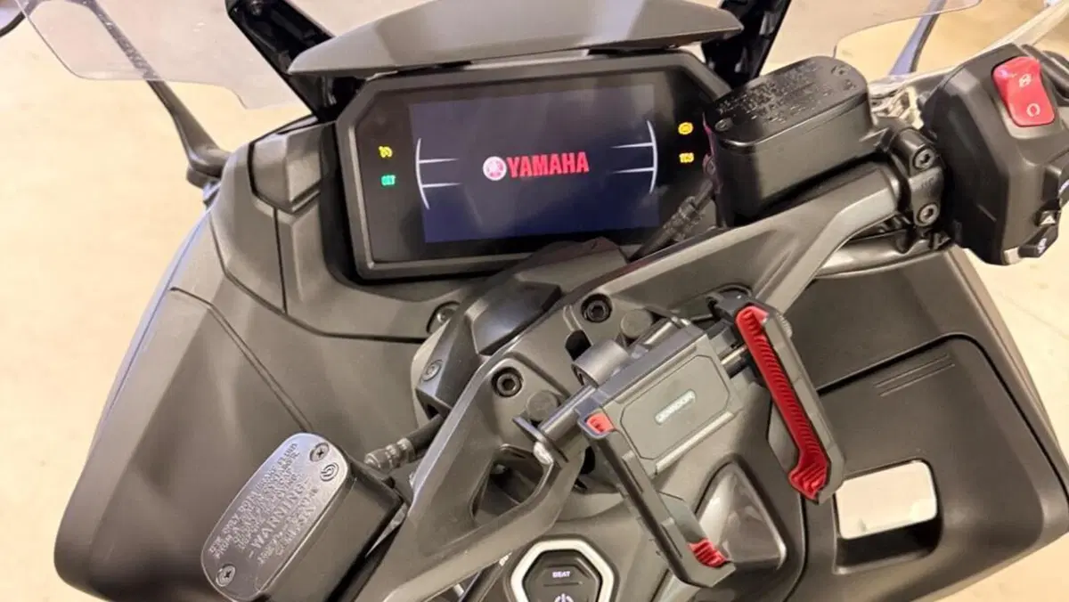 Yamaha T-Max 560 Tech Max (2022 - 24)  (7)