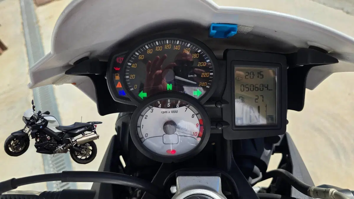 Bmw F 800 R (2009 - 11)  (4)