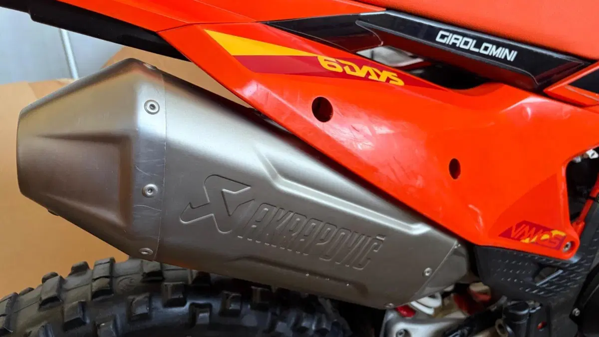KTM 250 EXC-F Six Days (2025)  (7)