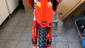 KTM 250 EXC-F Six Days (2025)  (8)