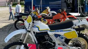 Husqvarna   (2)