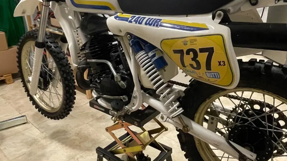 Husqvarna   (3)