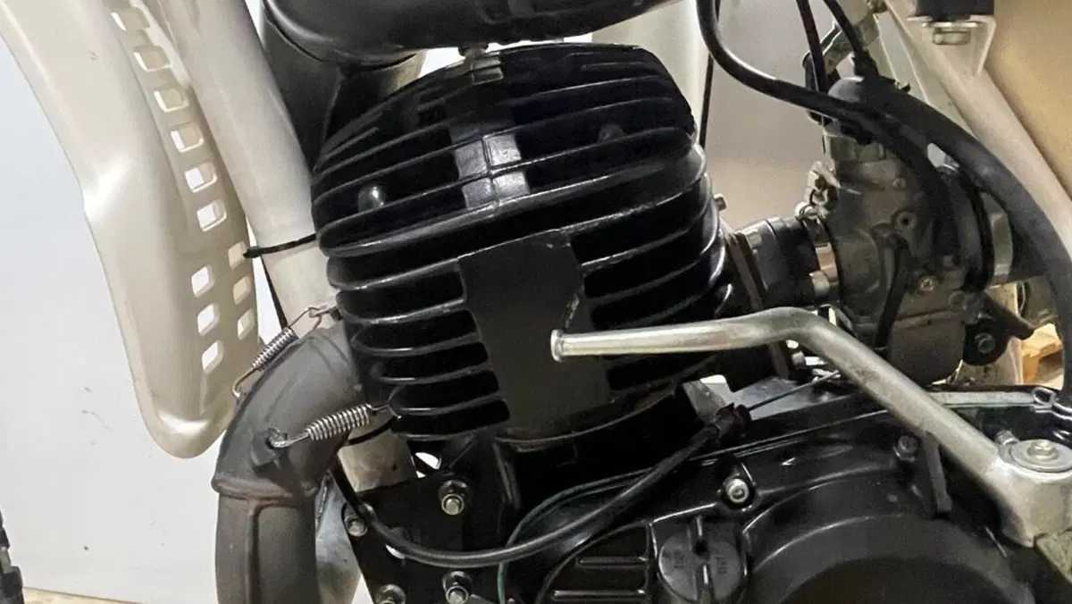 Husqvarna   (4)