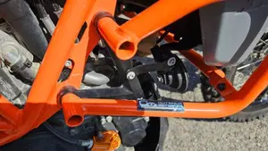 KTM 690 Enduro R (2022 - 25)  (16)