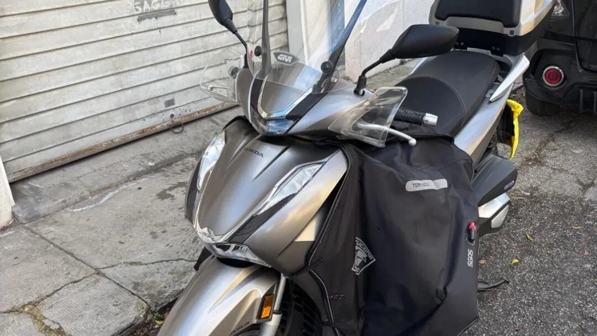 Honda SH 350 (2021 - 24)  (2)