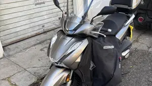 Honda SH 350 (2021 - 24)  (2)