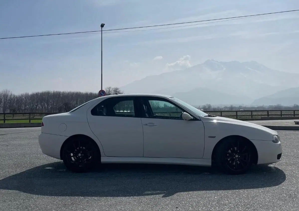 Alfa Romeo 156 2.4 JTD 20V T.I. (6)