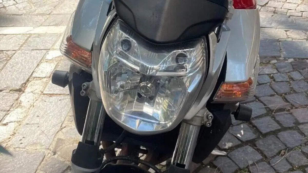 Suzuki GSR 600 (2006 - 11)  (4)