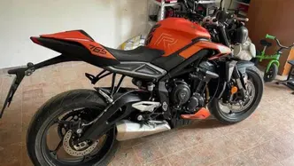 Triumph Street Triple 765 R (2023 - 26)
