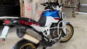 Honda Africa Twin CRF 1000L (2018 - 19)  (9)