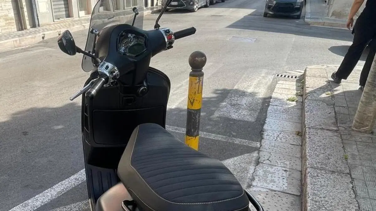 Vespa GTS 300 Super Sport (2023 - 24)  (4)