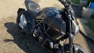 Ducati Diavel 1200 Carbon (2014 - 16)  (6)