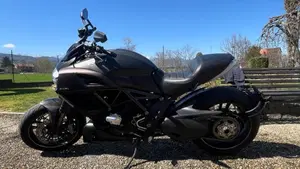 Ducati Diavel 1200 Carbon (2014 - 16)  (8)