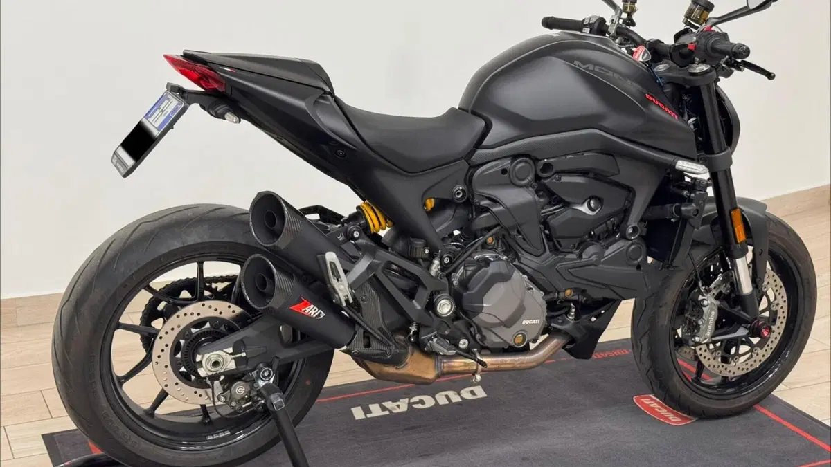 Ducati Monster 937 + (2021 - 25)  (2)
