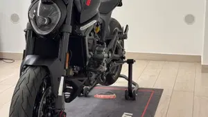 Ducati Monster 937 + (2021 - 25)  (6)