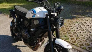 Yamaha XSR 700 (2022 - 26)  (3)