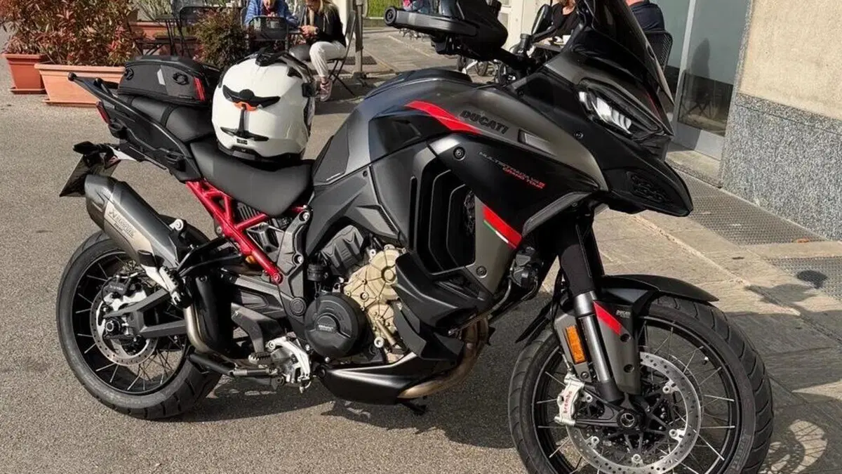 Ducati Multistrada V4 S Grand Tour (2024) 