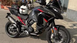 Ducati Multistrada V4 S Grand Tour (2024) 