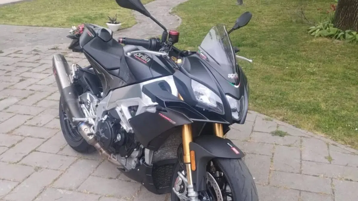 Aprilia Tuono V4 Factory (2019 - 20)  (7)