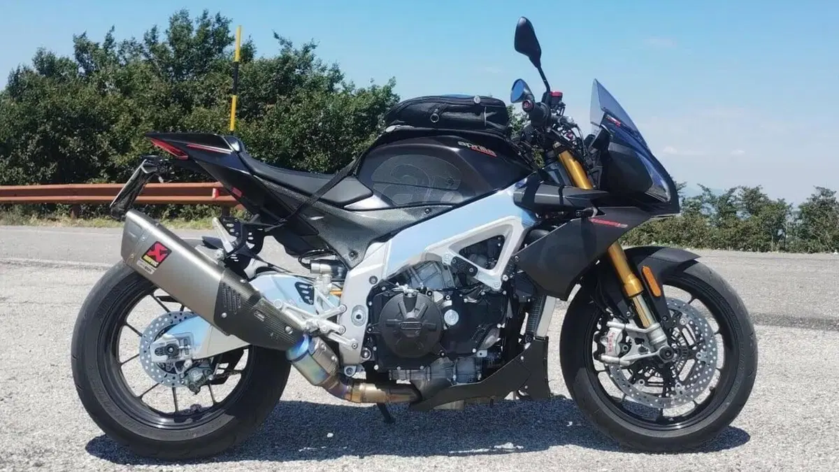 Aprilia Tuono V4 Factory (2019 - 20)  (9)