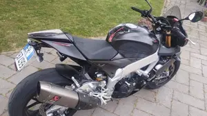 Aprilia Tuono V4 Factory (2019 - 20)  (11)