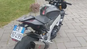 Aprilia Tuono V4 Factory (2019 - 20)  (16)