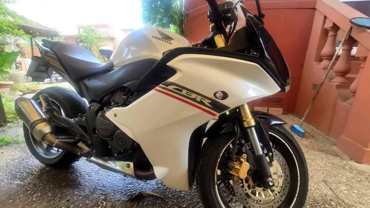 Honda CBR 600 F (2011 - 13)  (2)