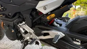 Bmw F 900 R (2021 - 24)  (2)