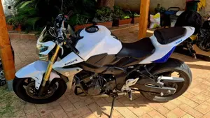 Suzuki GSR 750 (2010 - 15)  (3)