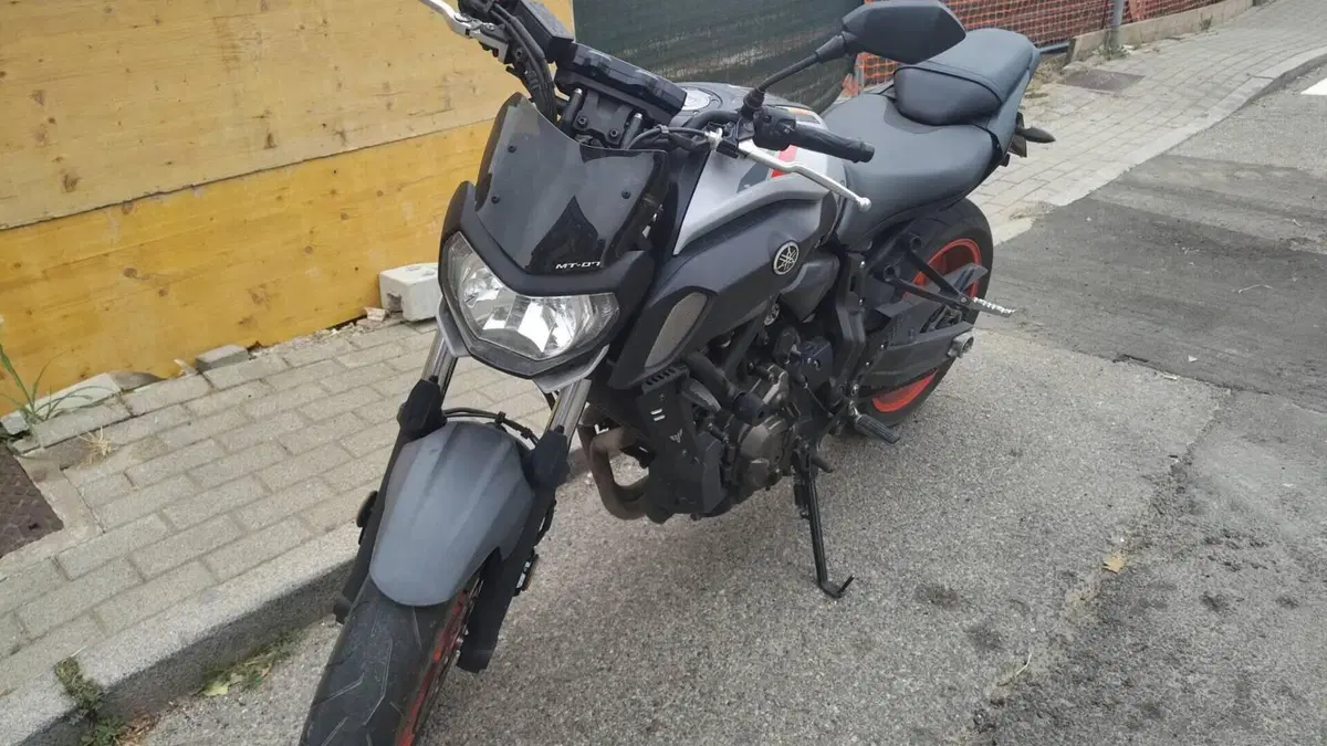 Yamaha MT-07 (2018 - 20)  (2)