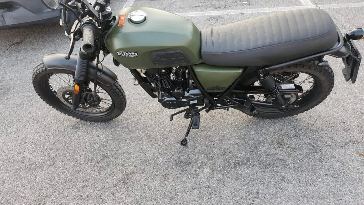 Brixton Motorcycles BX 125 X Scrambler EFI ABS (2019)  (3)