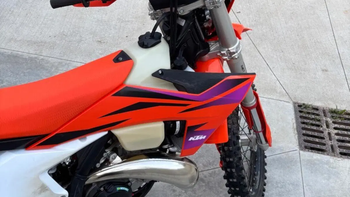 KTM 300 EXC TPI (2023)  (3)