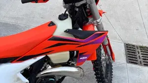 KTM 300 EXC TPI (2023)  (3)
