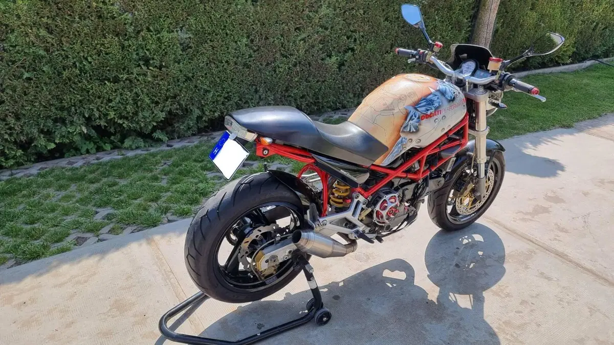 Ducati Monster 900 City (1998 - 02)  (9)