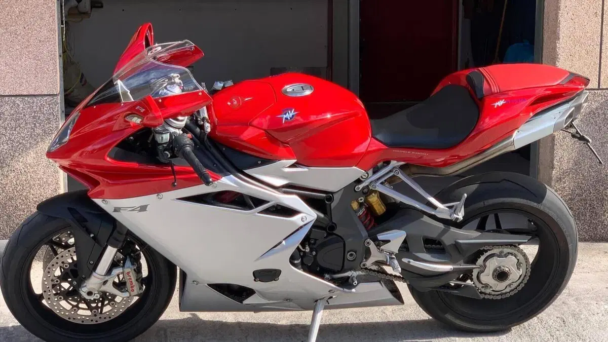MV Agusta F4 1000 R (2011 - 15)  (2)
