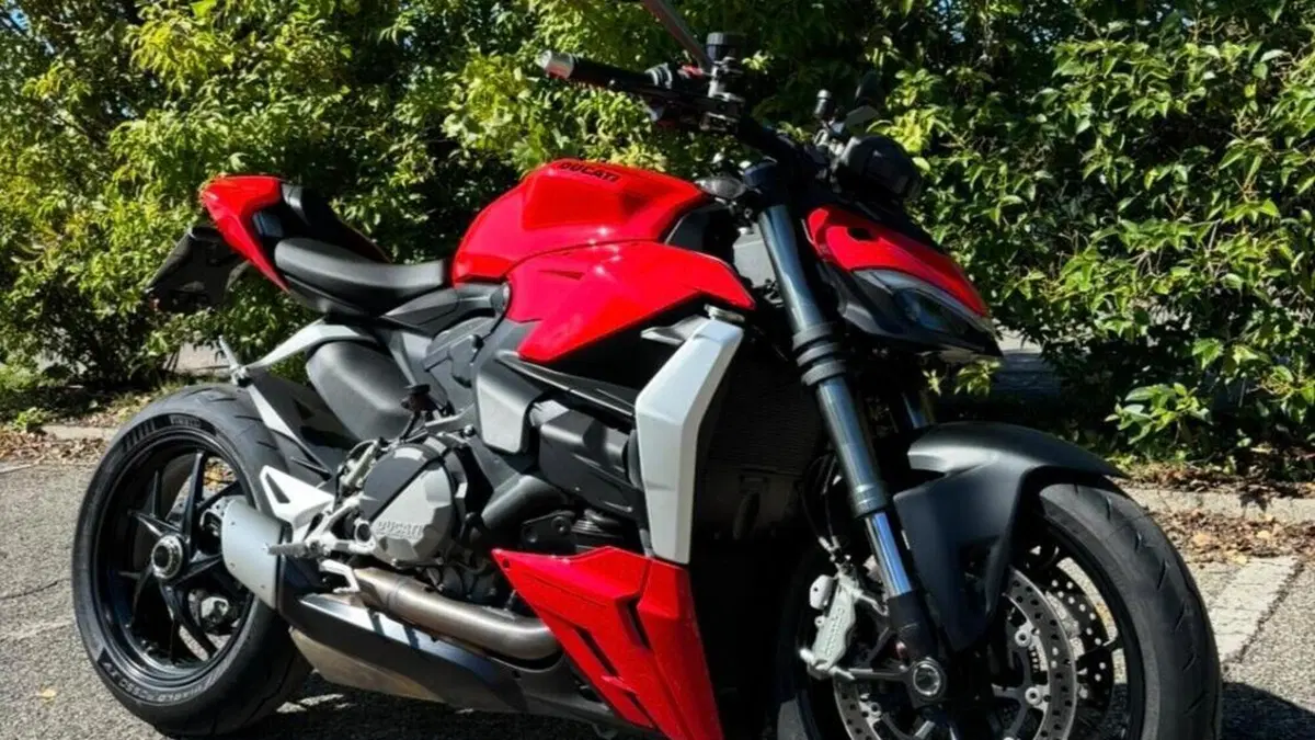 Ducati Streetfighter V2 (2022 - 24)  (2)