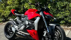 Ducati Streetfighter V2 (2022 - 24)  (2)