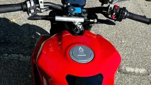 Ducati Streetfighter V2 (2022 - 24)  (5)