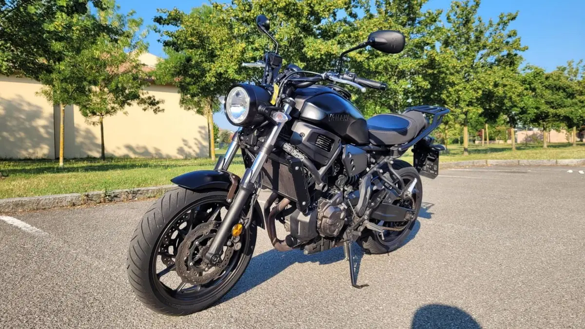 Yamaha XSR 700 ABS (2016 - 20)  (3)
