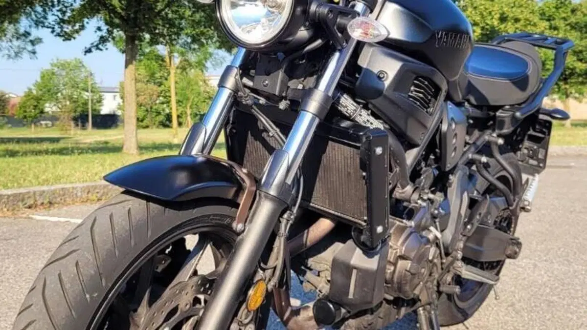 Yamaha XSR 700 ABS (2016 - 20)  (10)