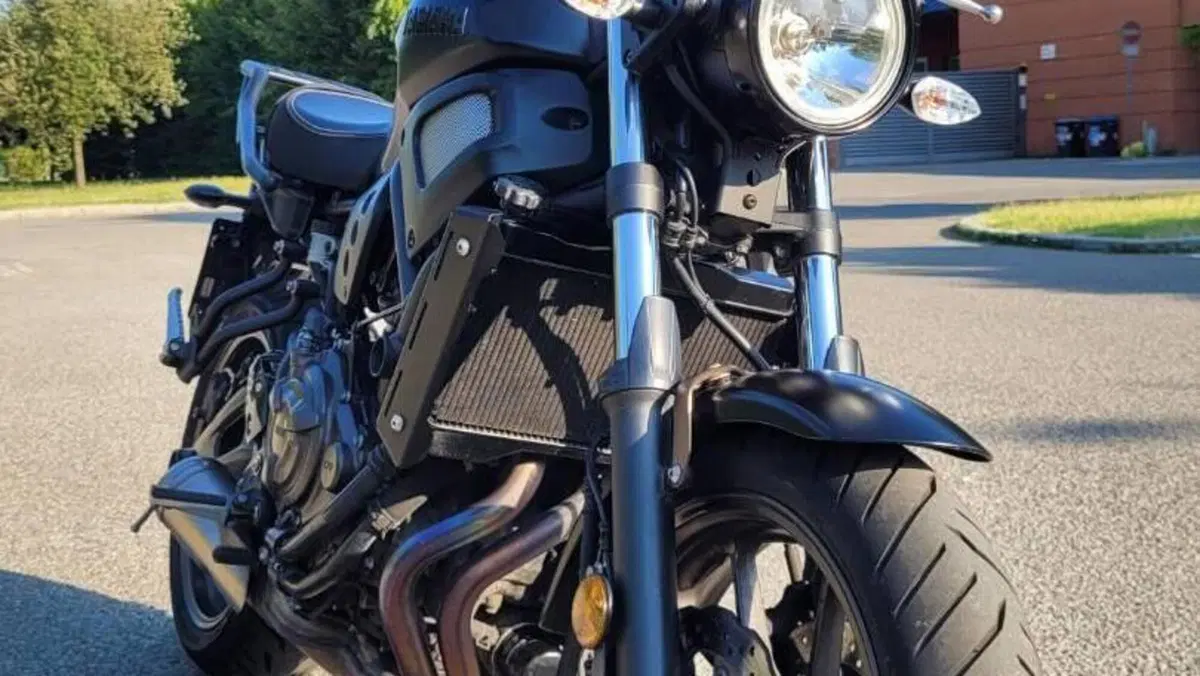 Yamaha XSR 700 ABS (2016 - 20)  (11)