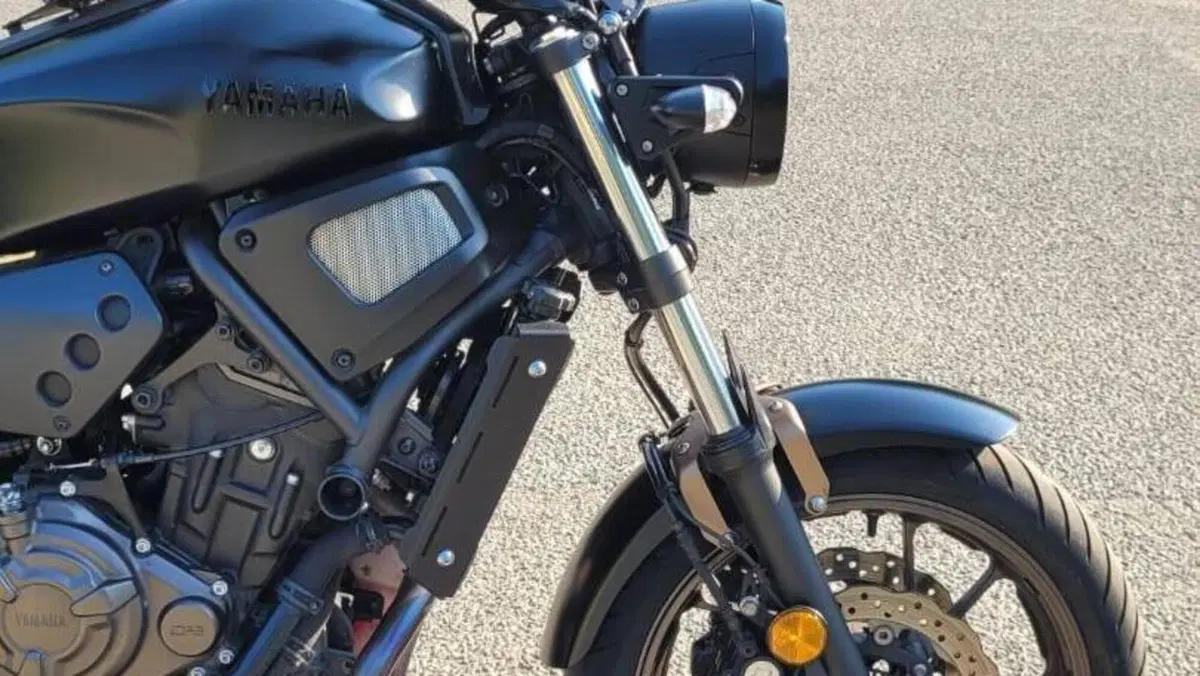 Yamaha XSR 700 ABS (2016 - 20)  (12)