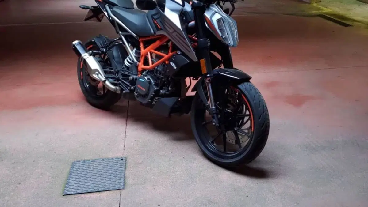 KTM 125 Duke (2021 - 23)  (2)
