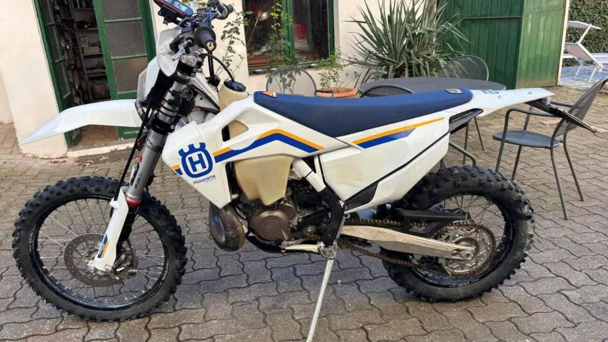 Husqvarna TE 300 Heritage (2023)  (2)