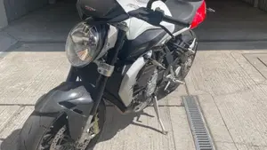 MV Agusta Brutale 800 (2012 - 15)  (4)
